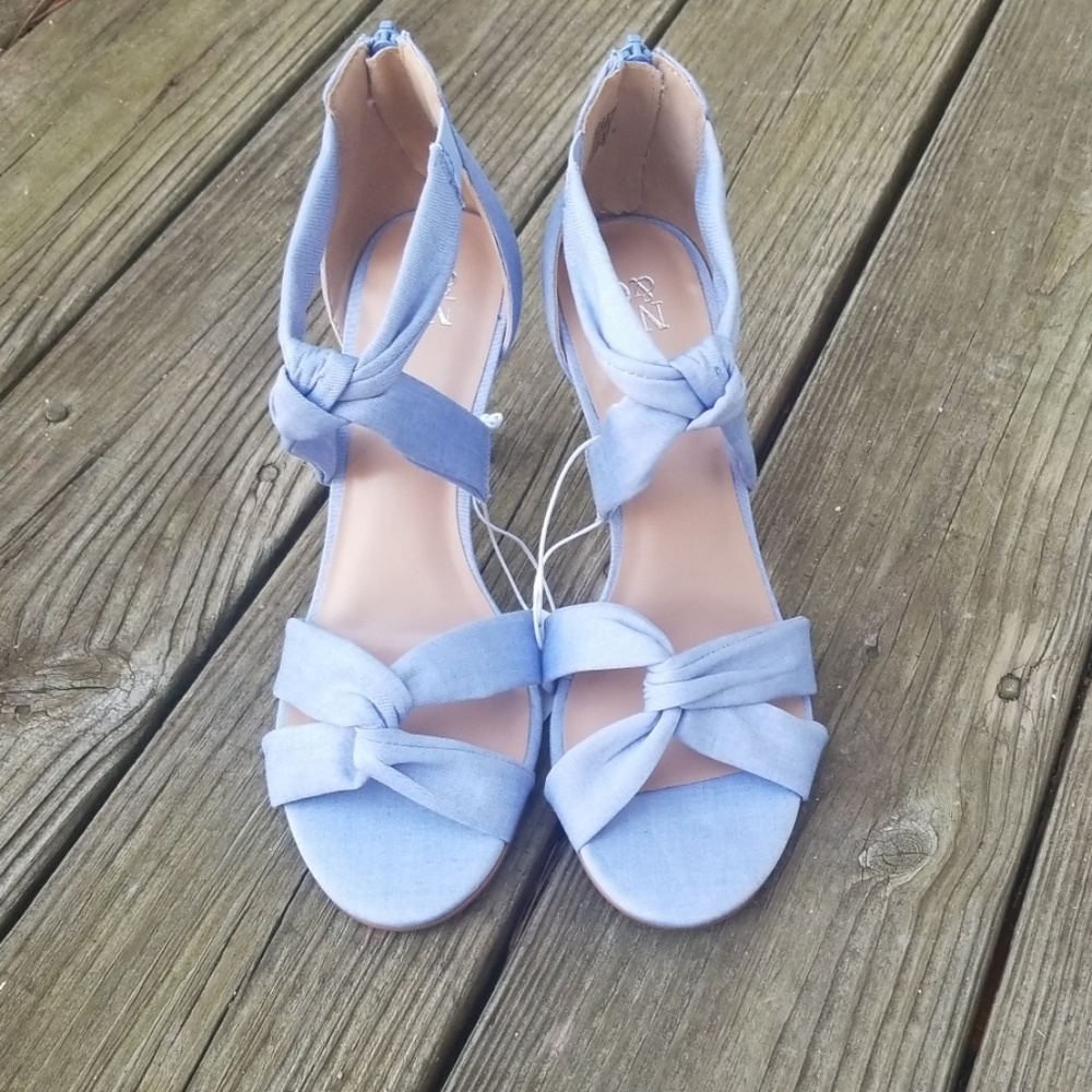 RELISTED HP! Chambray twist knot strappy heels - Picture 1 of 5